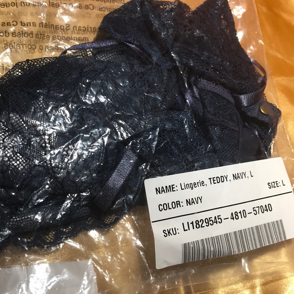 SOLD OUT Rihanna Fenty Savage X Lace Teddy L, Navy - Picture 5 of 5